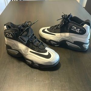 Nike Air Griffey Max 1 metallic grey 2009 Men's Size 8.5